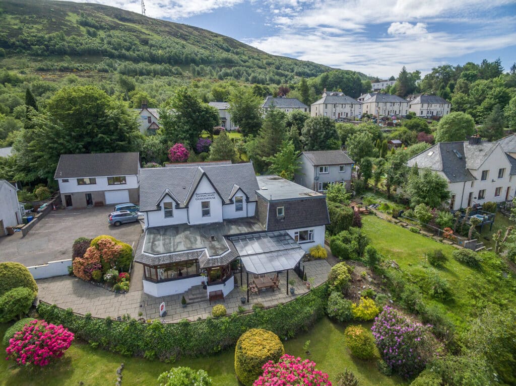 Guisachan Guesthouse bed and breakfast in Fort William