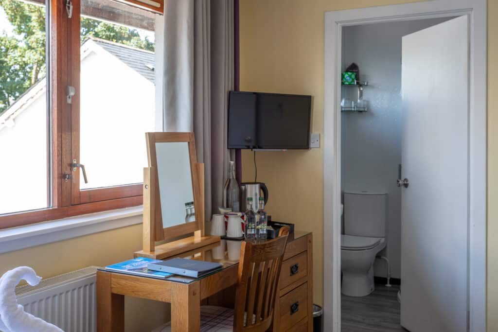 Ensuite room